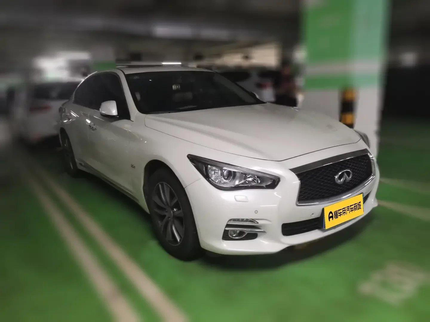 Infiniti Q50L