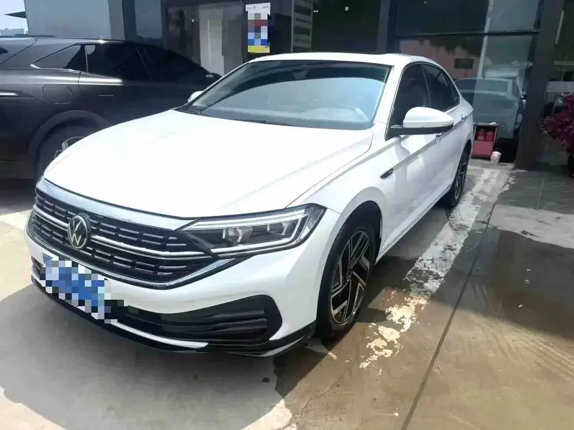 Volkswagen Sagitar