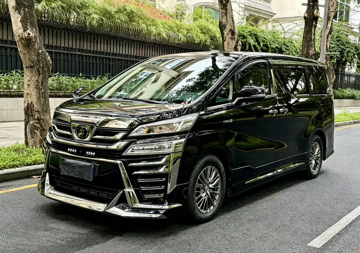 Toyota Crown Wellfire