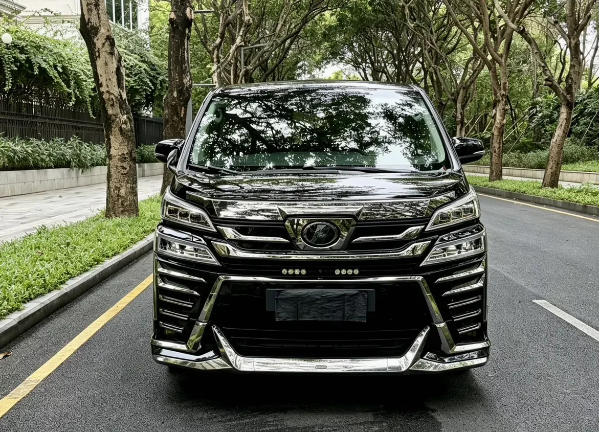 Toyota Crown Wellfire