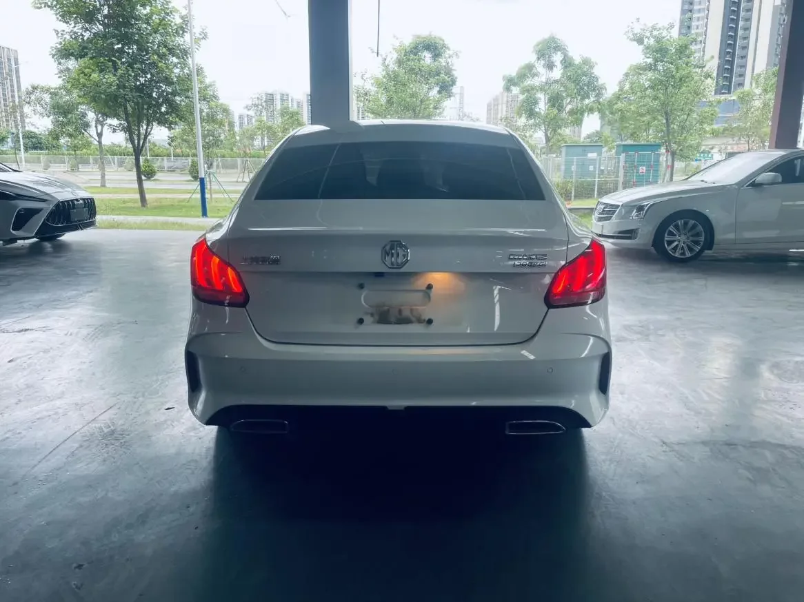 MG 5