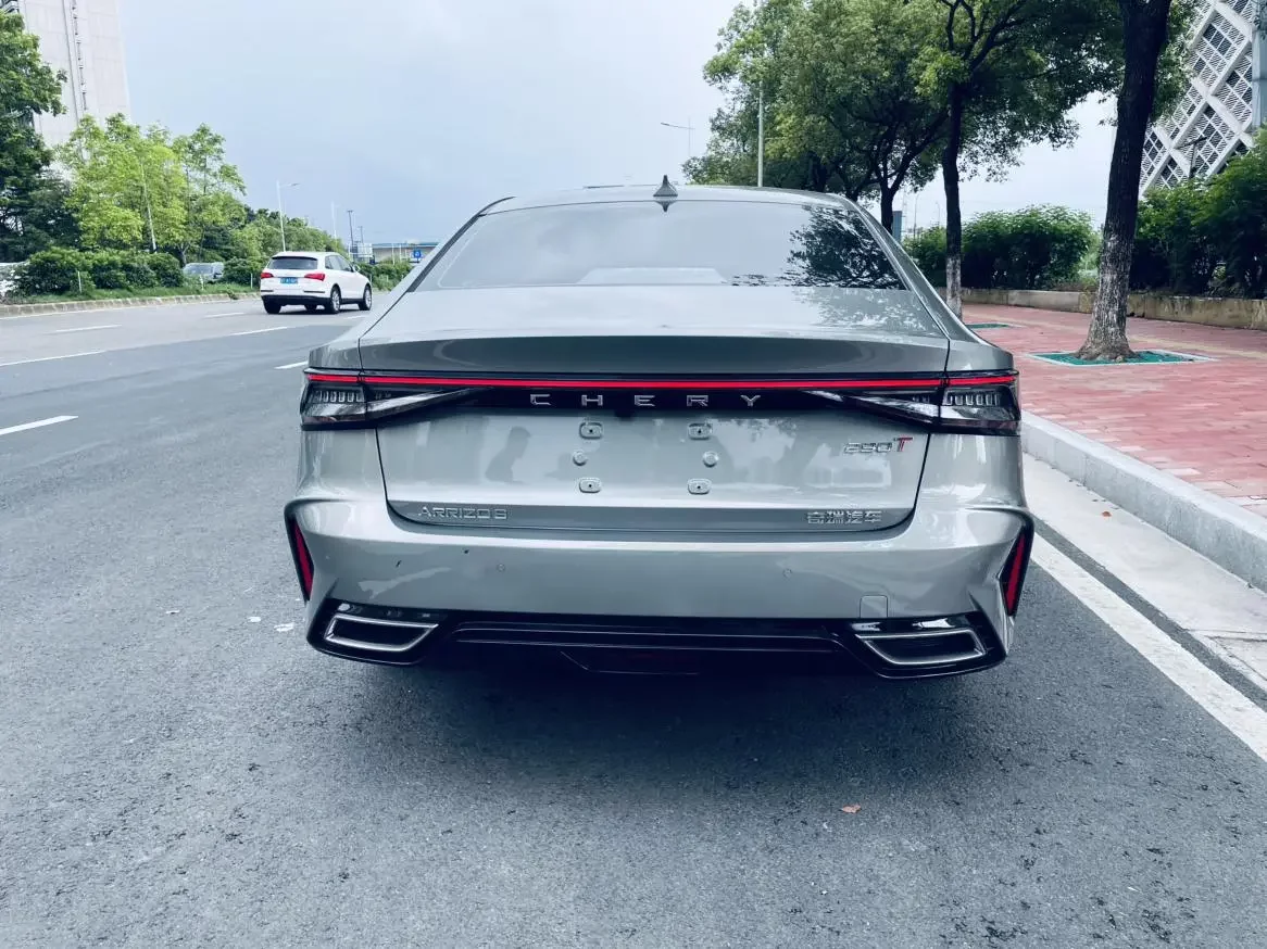 Chery Arrizo 8