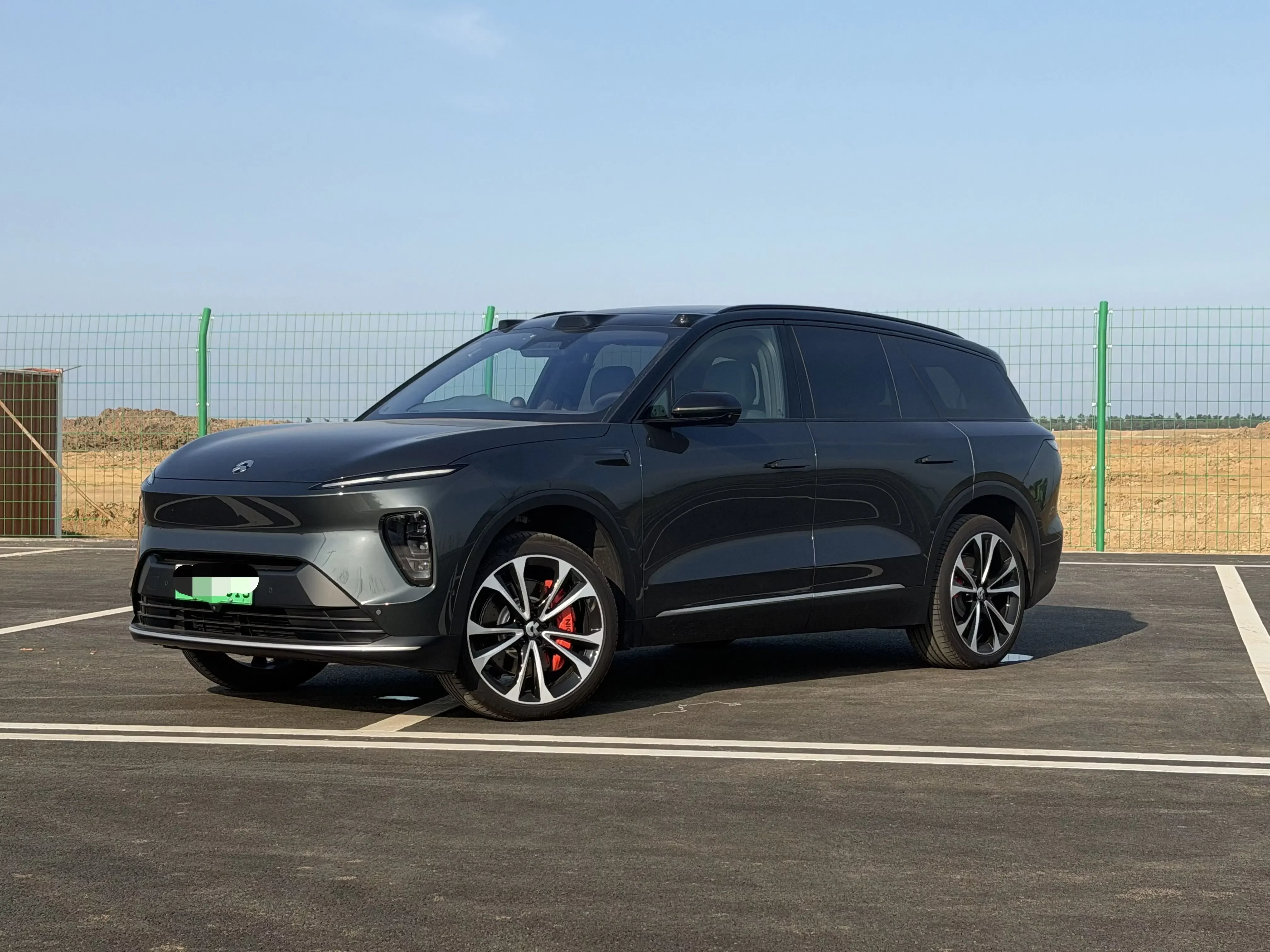 NIO ES8  из Китая