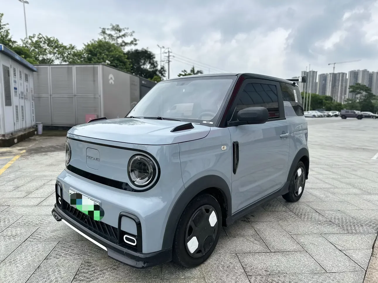 Geely panda