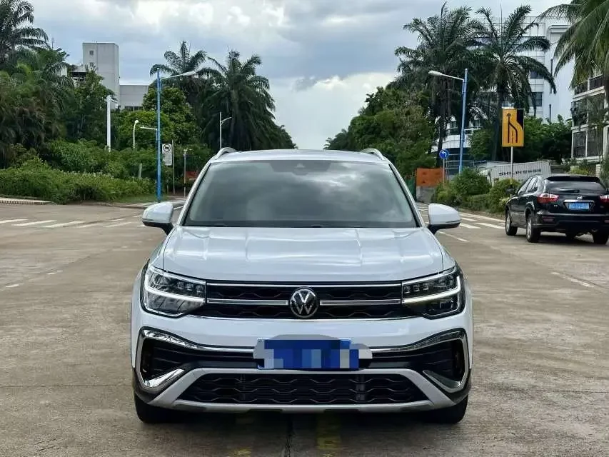Volkswagen Tharu