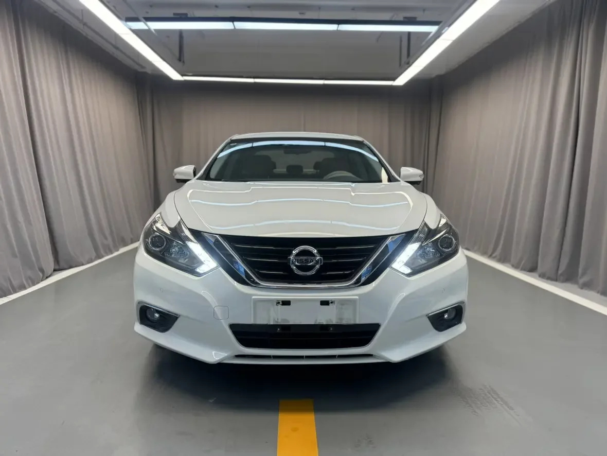 Nissan Altima (Teana)  из Китая