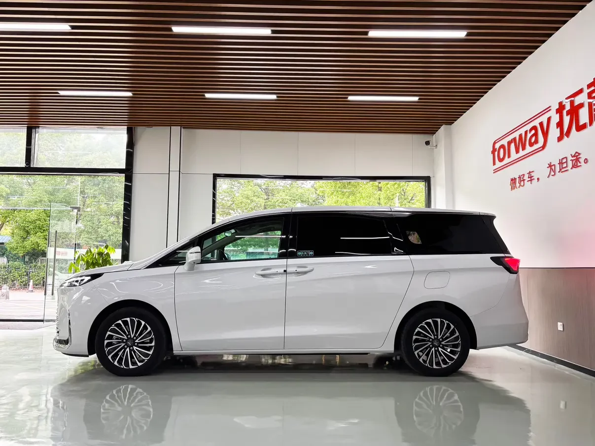 Buick GL8 PHEV
