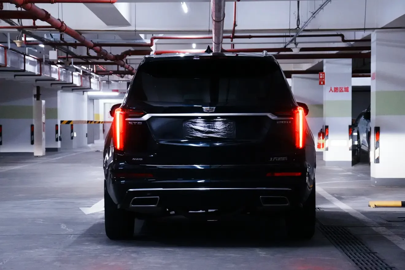 Cadillac XT6