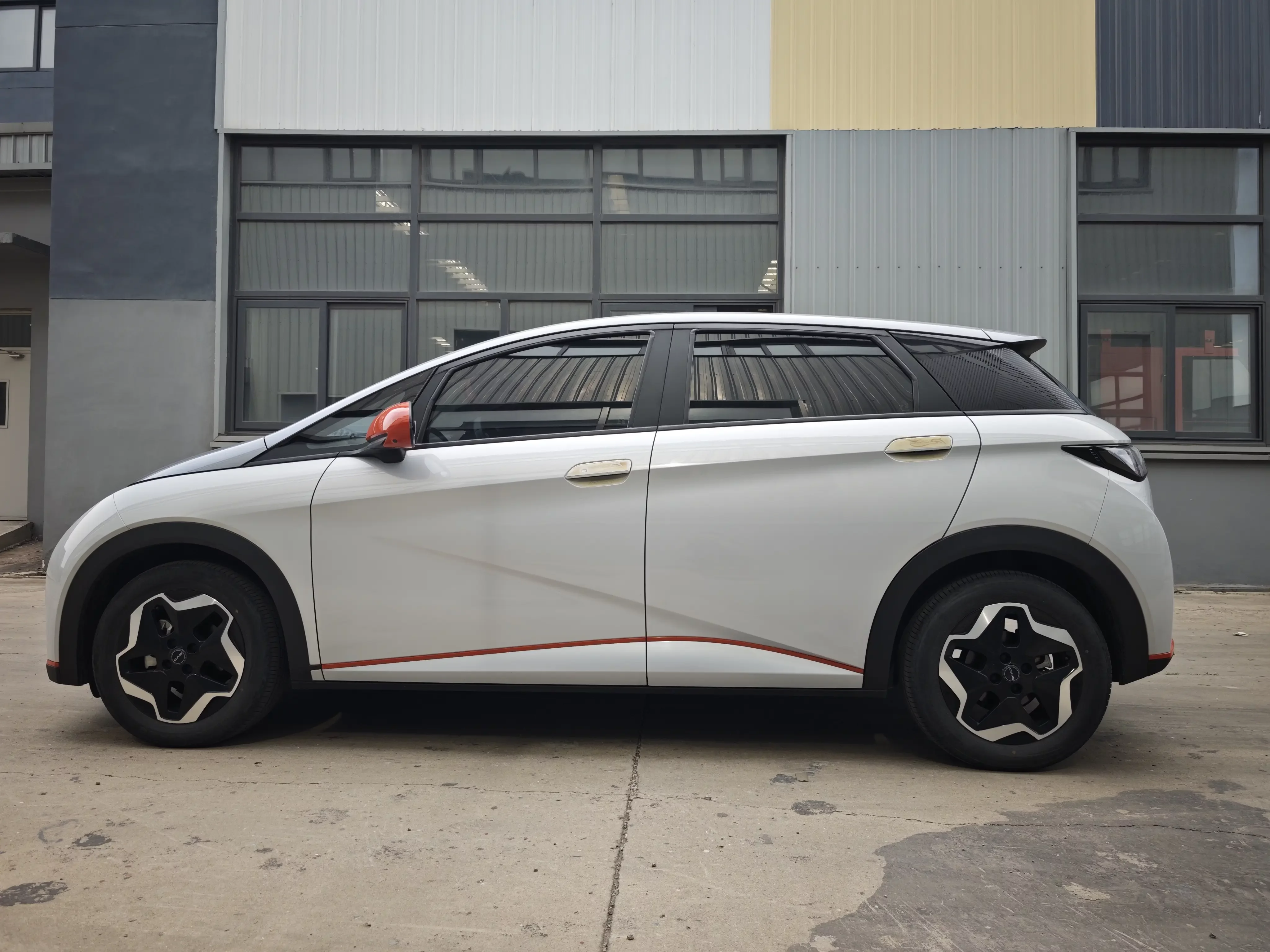 BYD dolphin