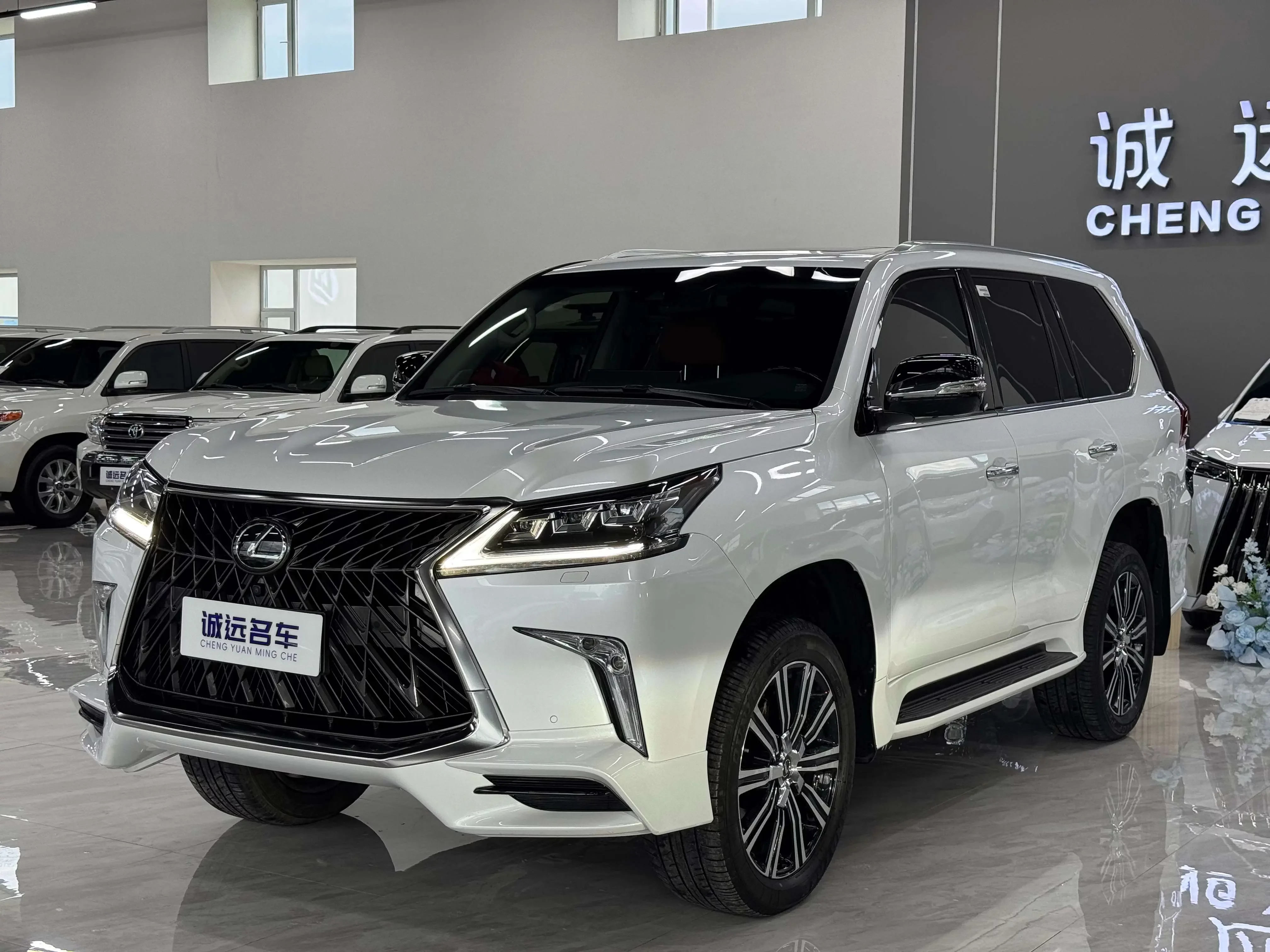 Lexus LX