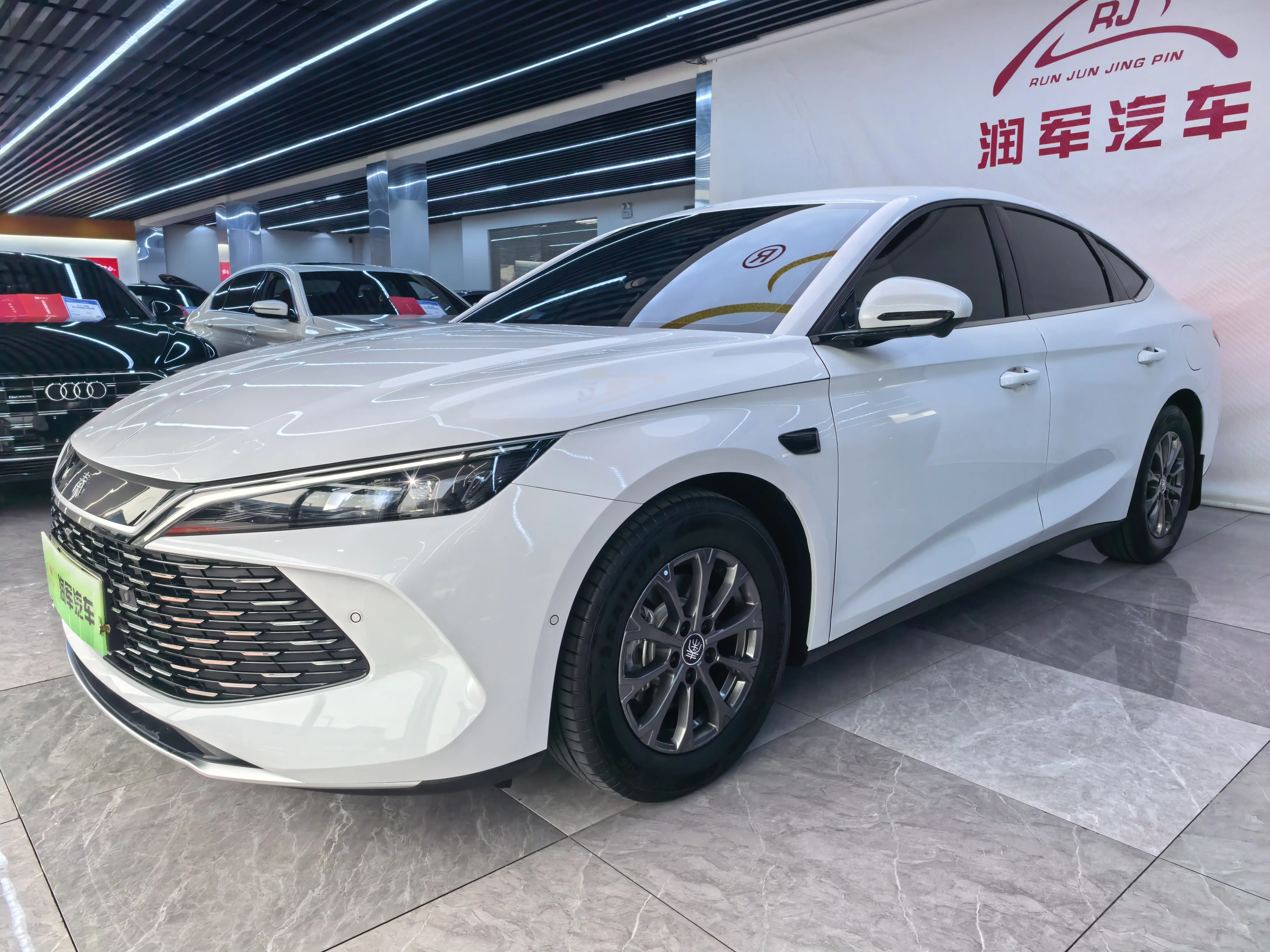 BYD Qin L DM