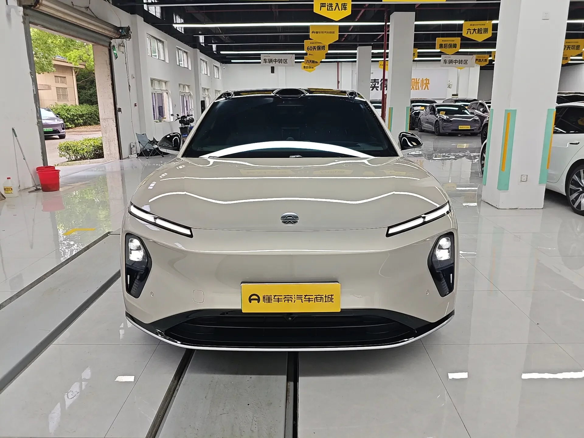 NIO ET9