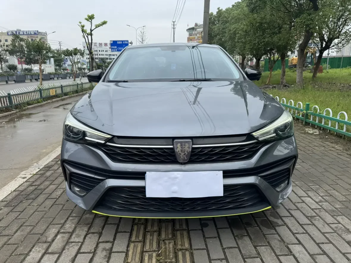 Roewe i5