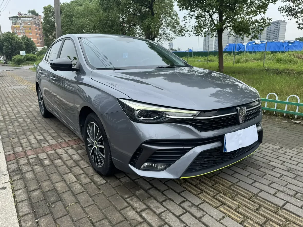 Roewe i5