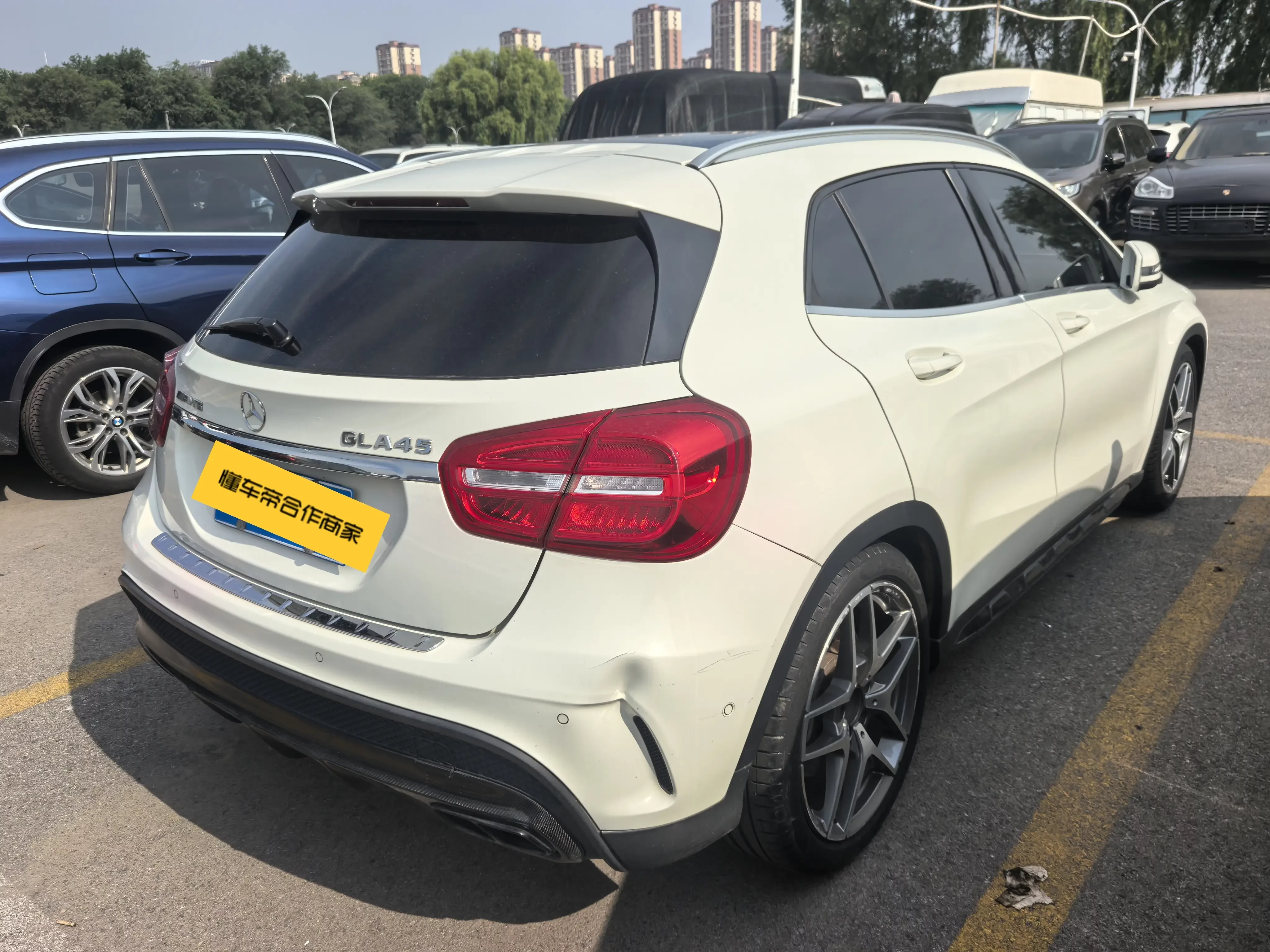 Mercedes-Benz GLA AMG