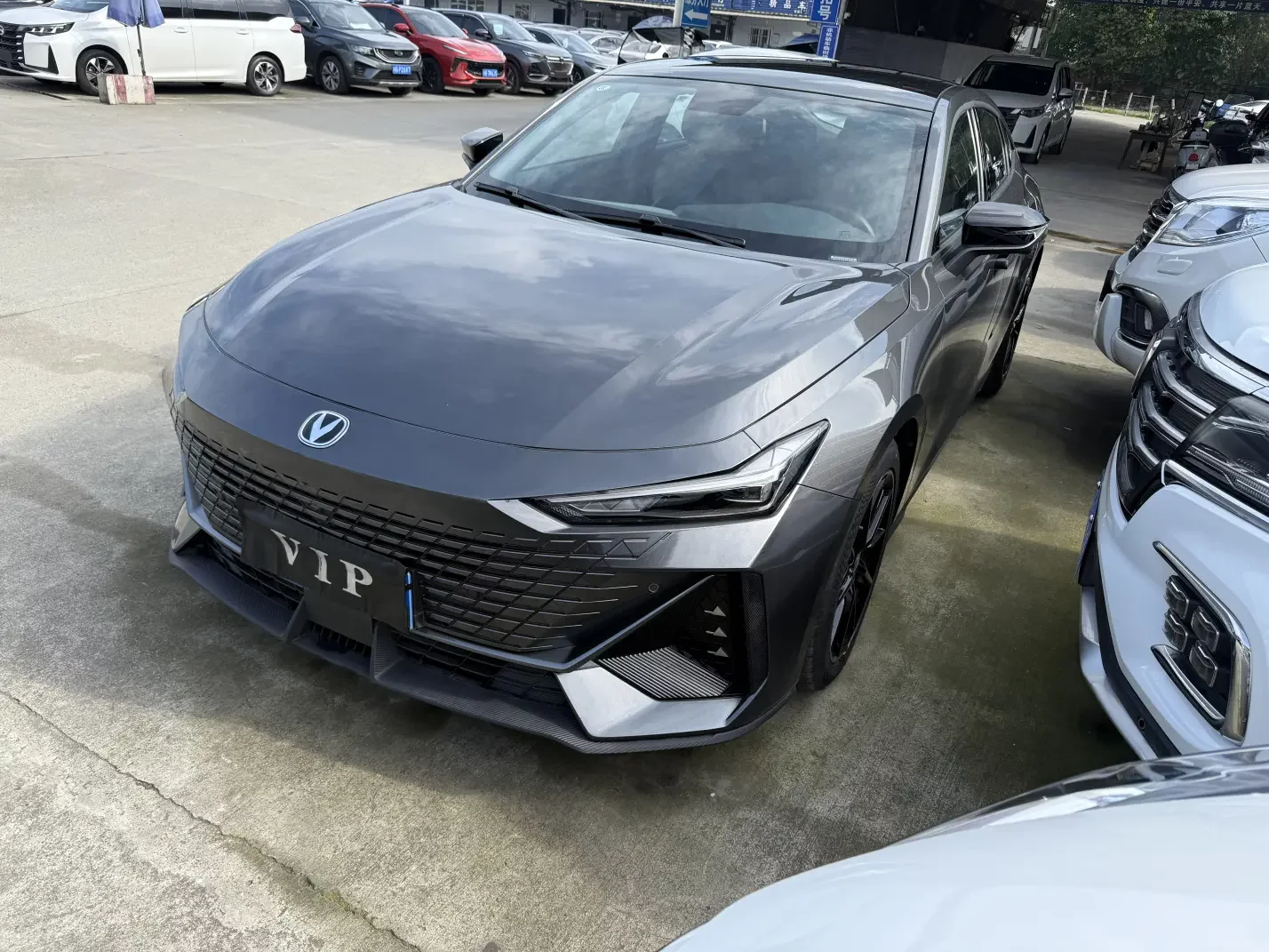 Changan UNI-V