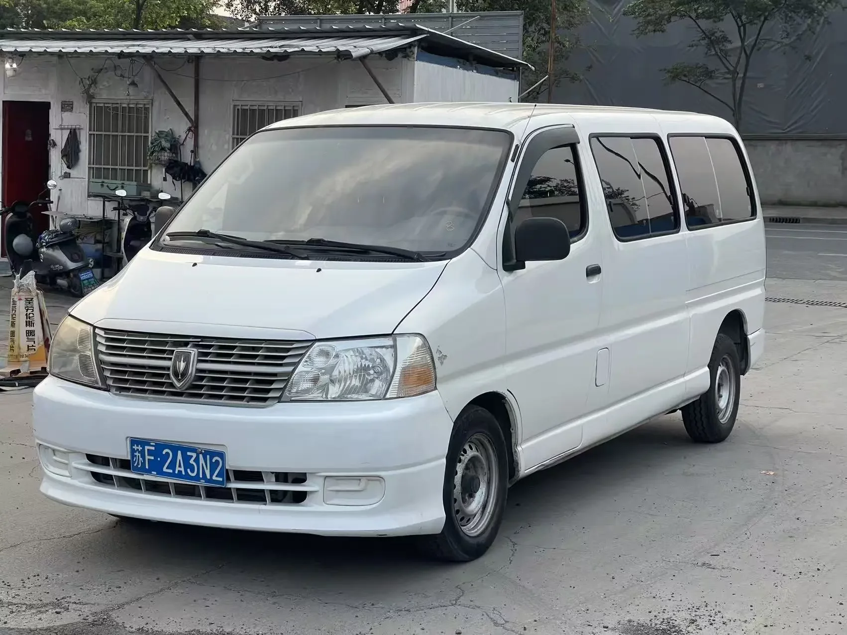 Golden cup Jinbei Express