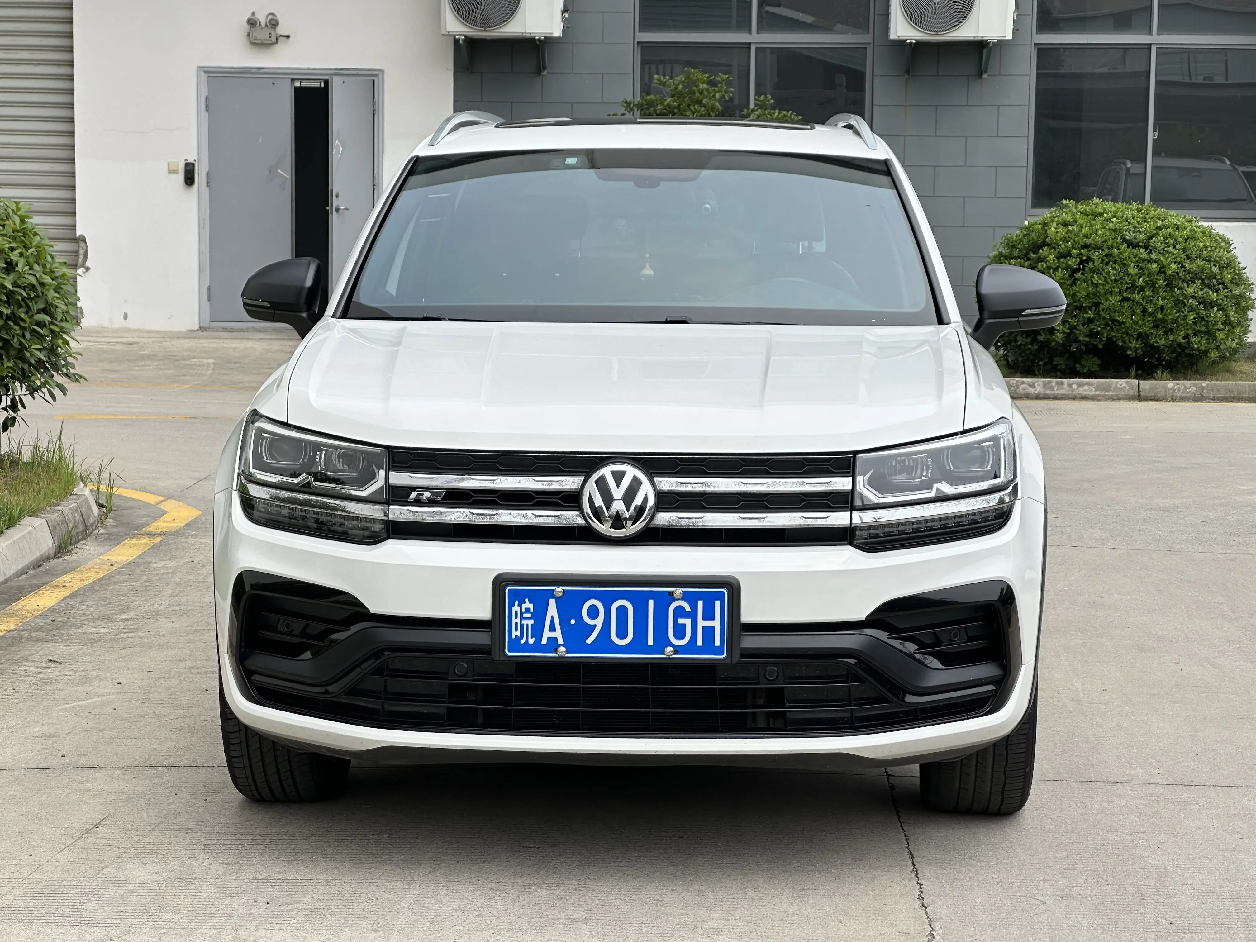 Volkswagen Tharu