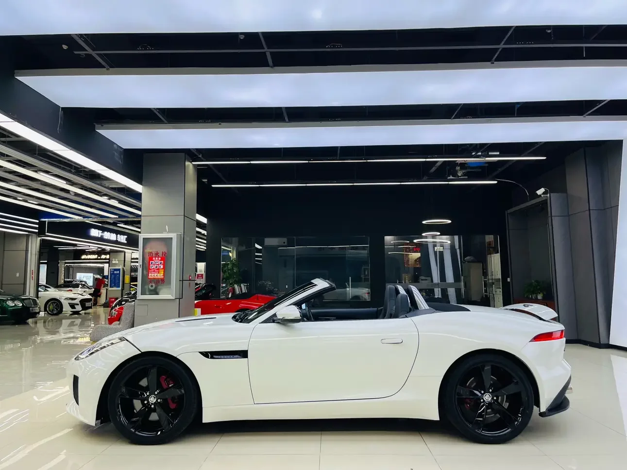 Jaguar F-TYPE