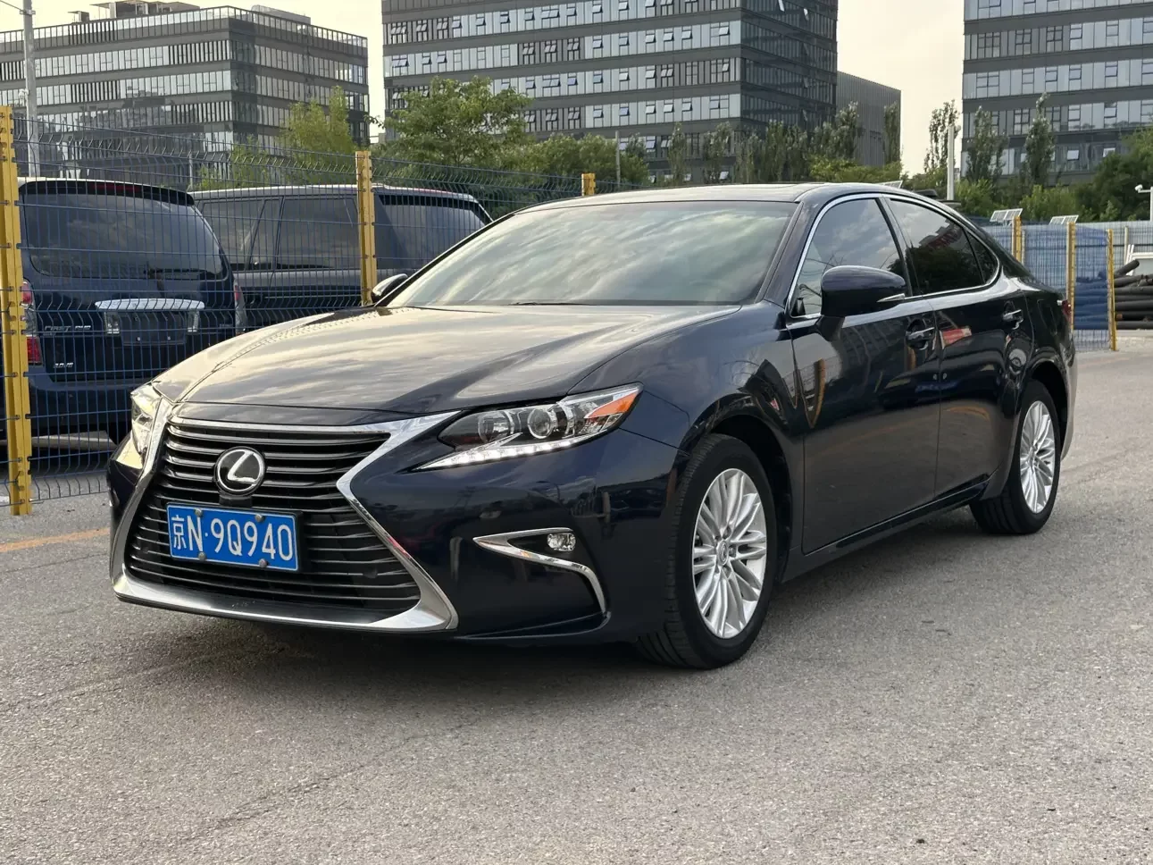 Lexus ES