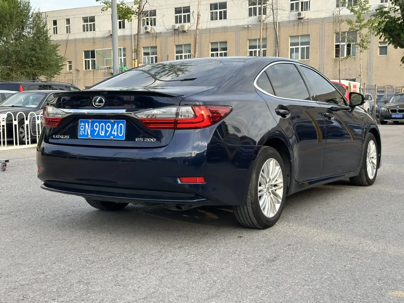 Lexus ES