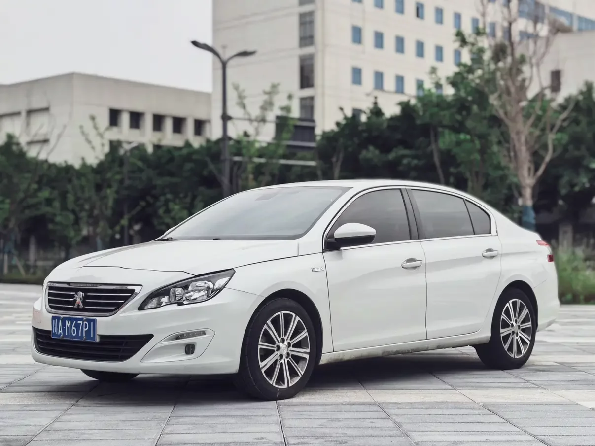 Peugeot 408