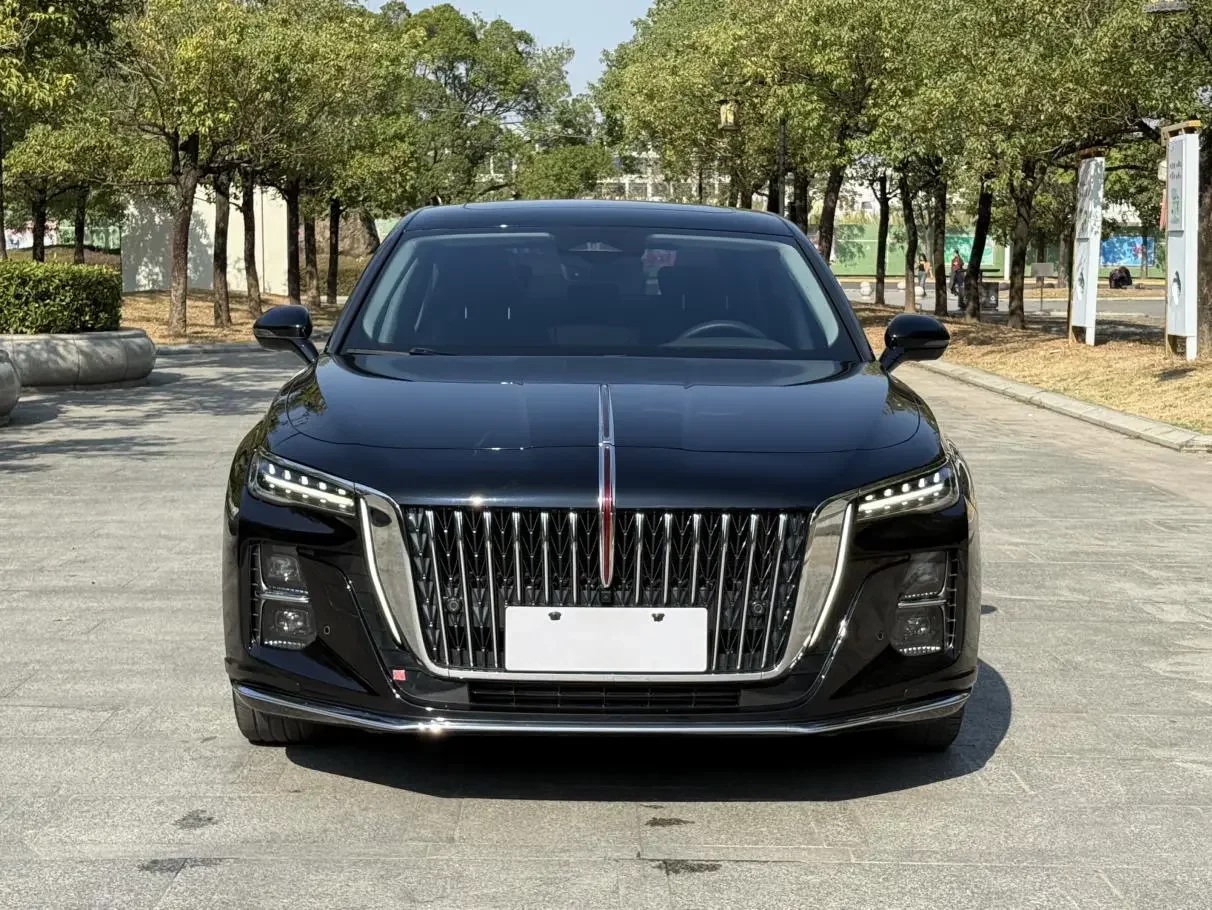 Hongqi H5  из Китая
