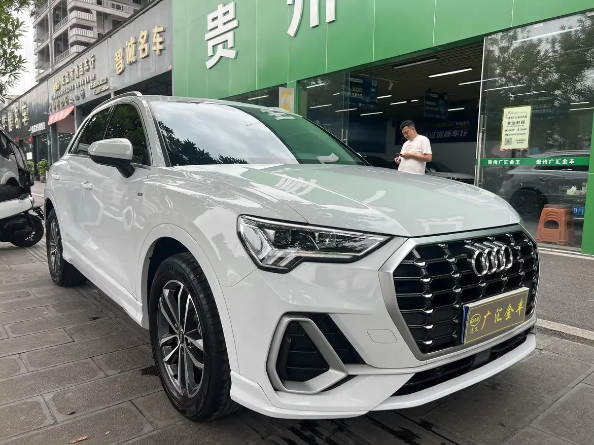 Audi Q3