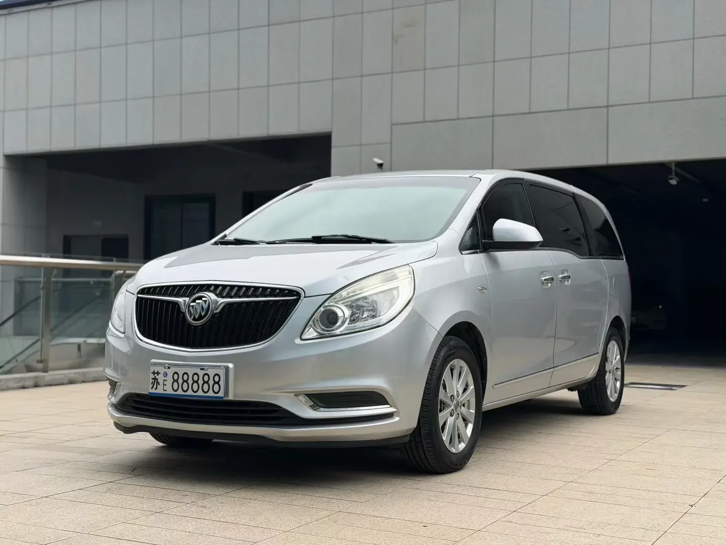 Buick GL8