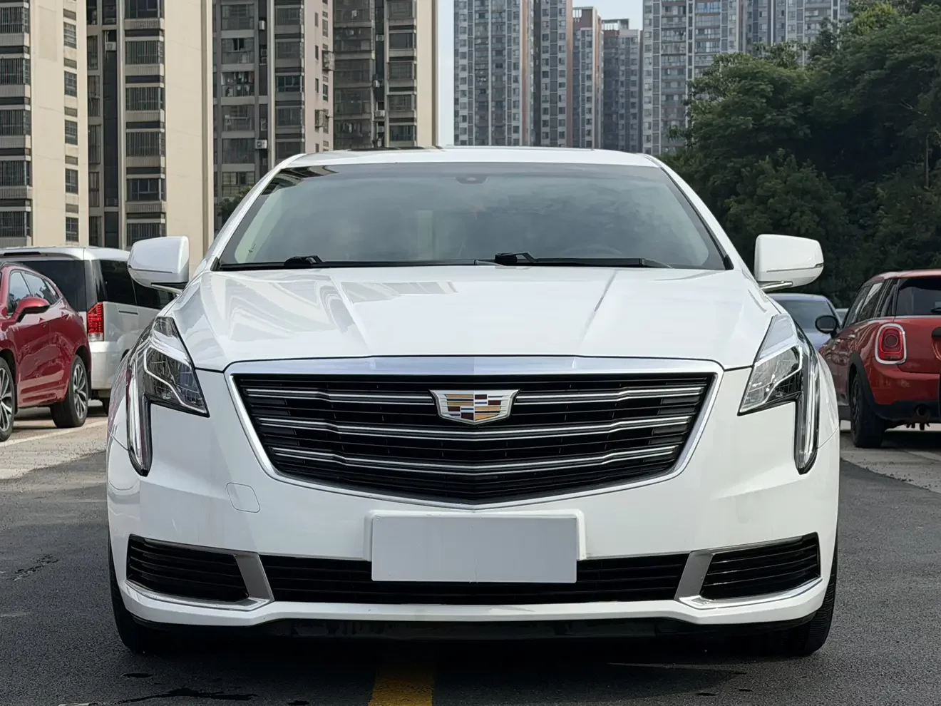 Cadillac XTS  из Китая