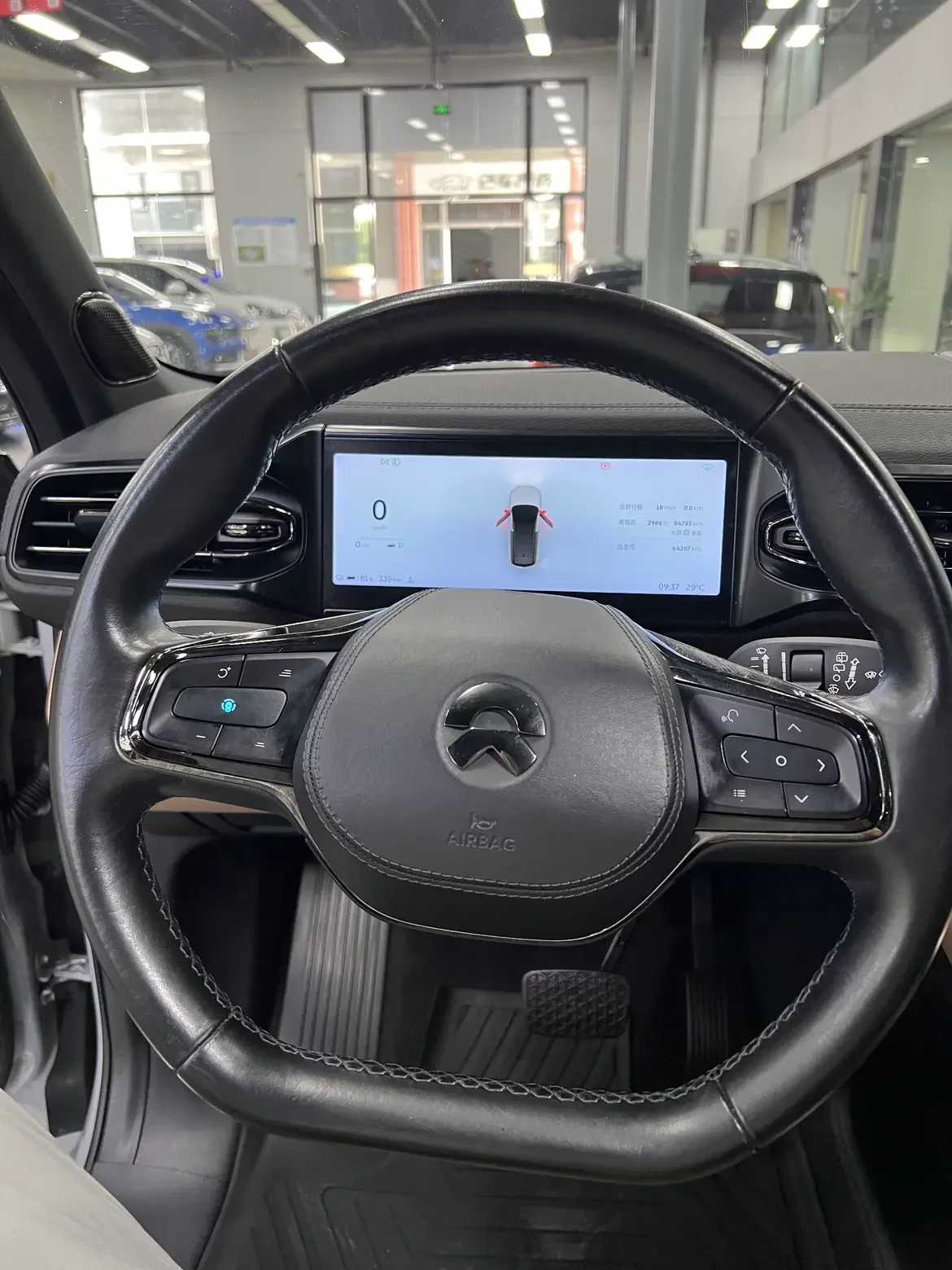 NIO ES8