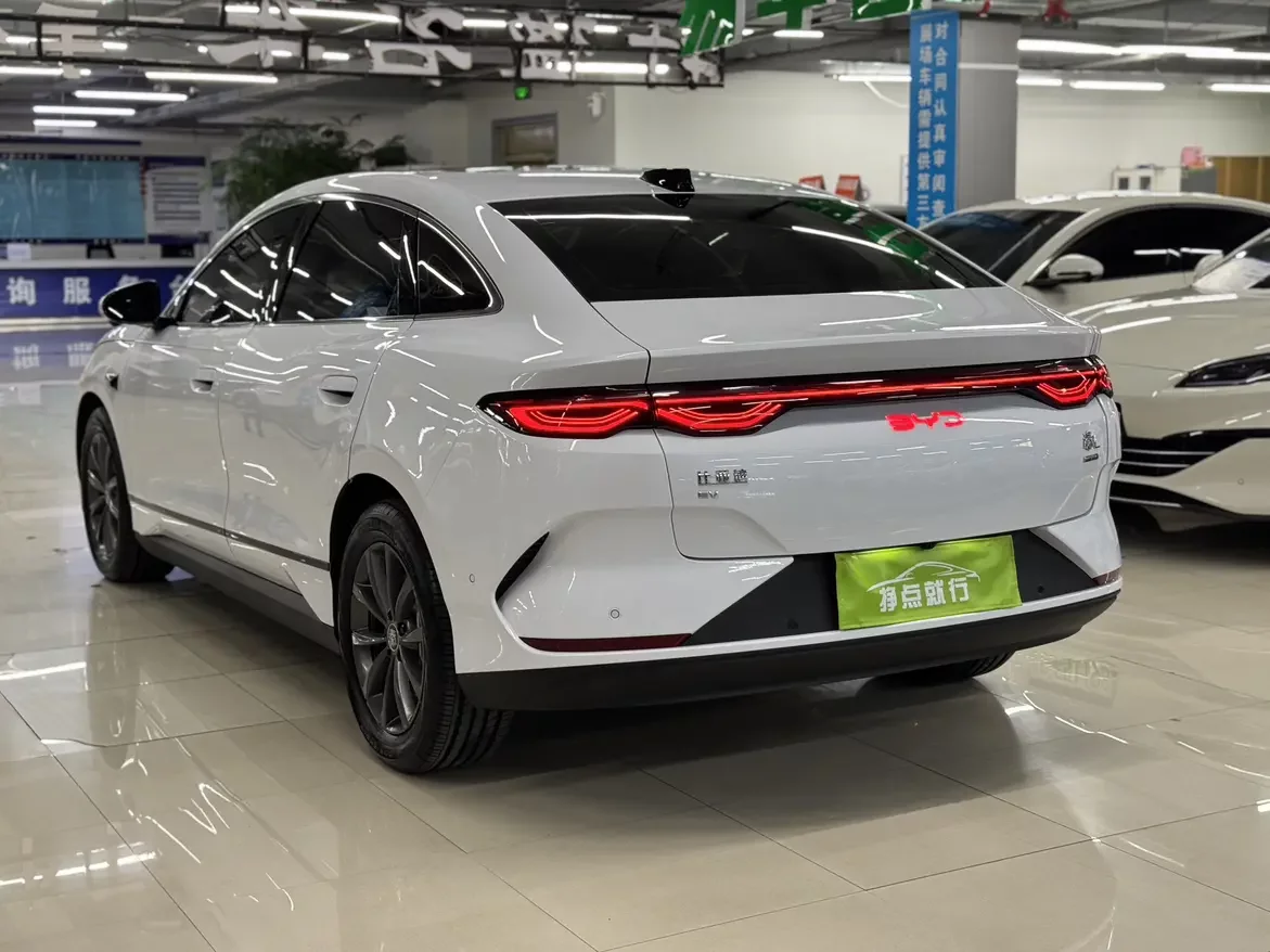 BYD Qin L EV