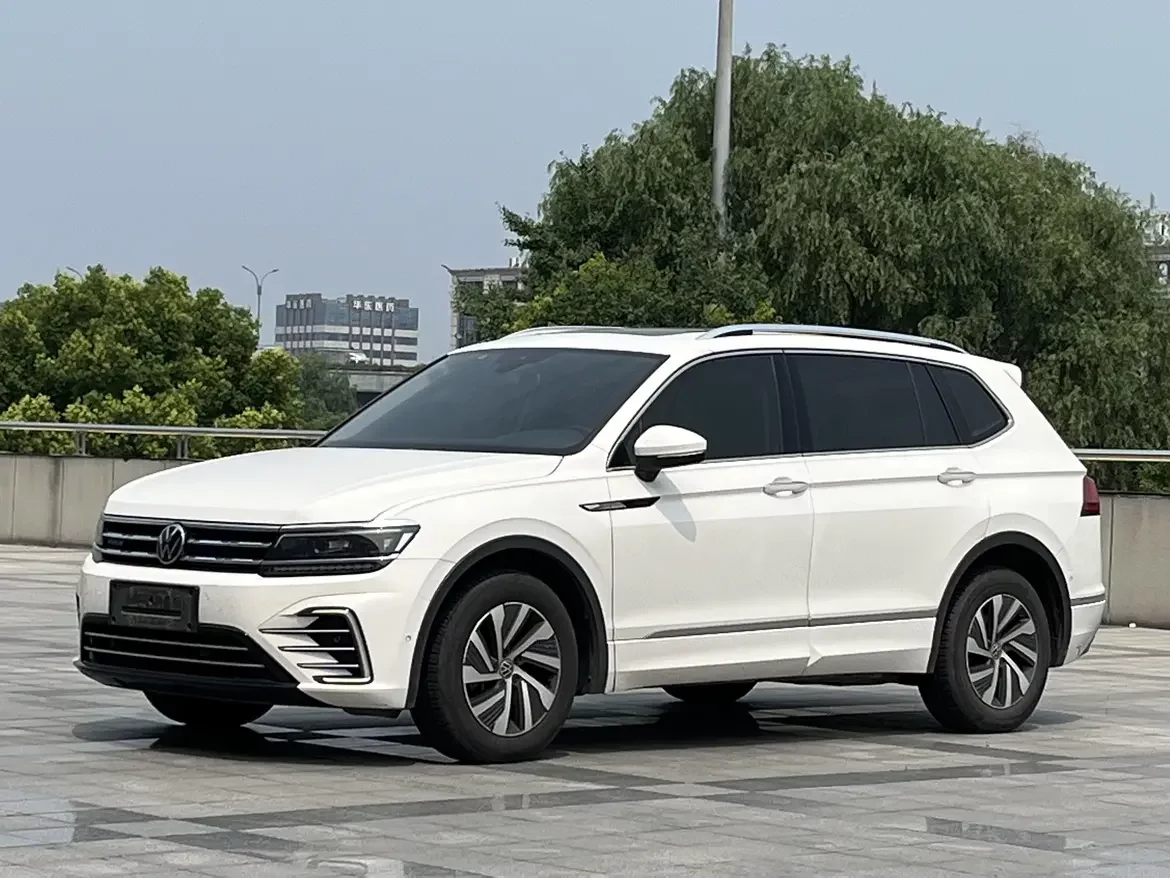 Volkswagen Tiguan L PHEV