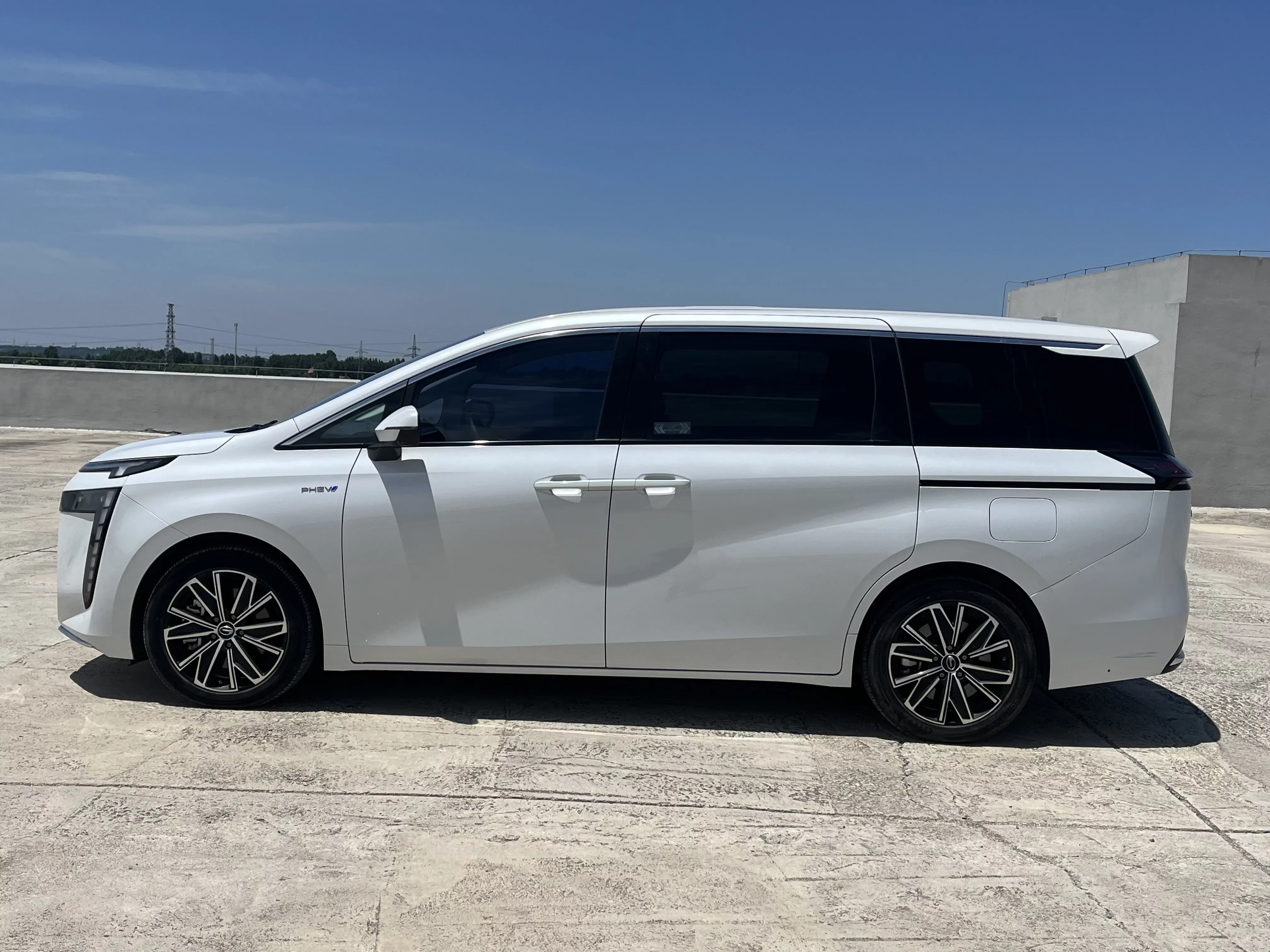 GAC Trumpchi E8 PHEV