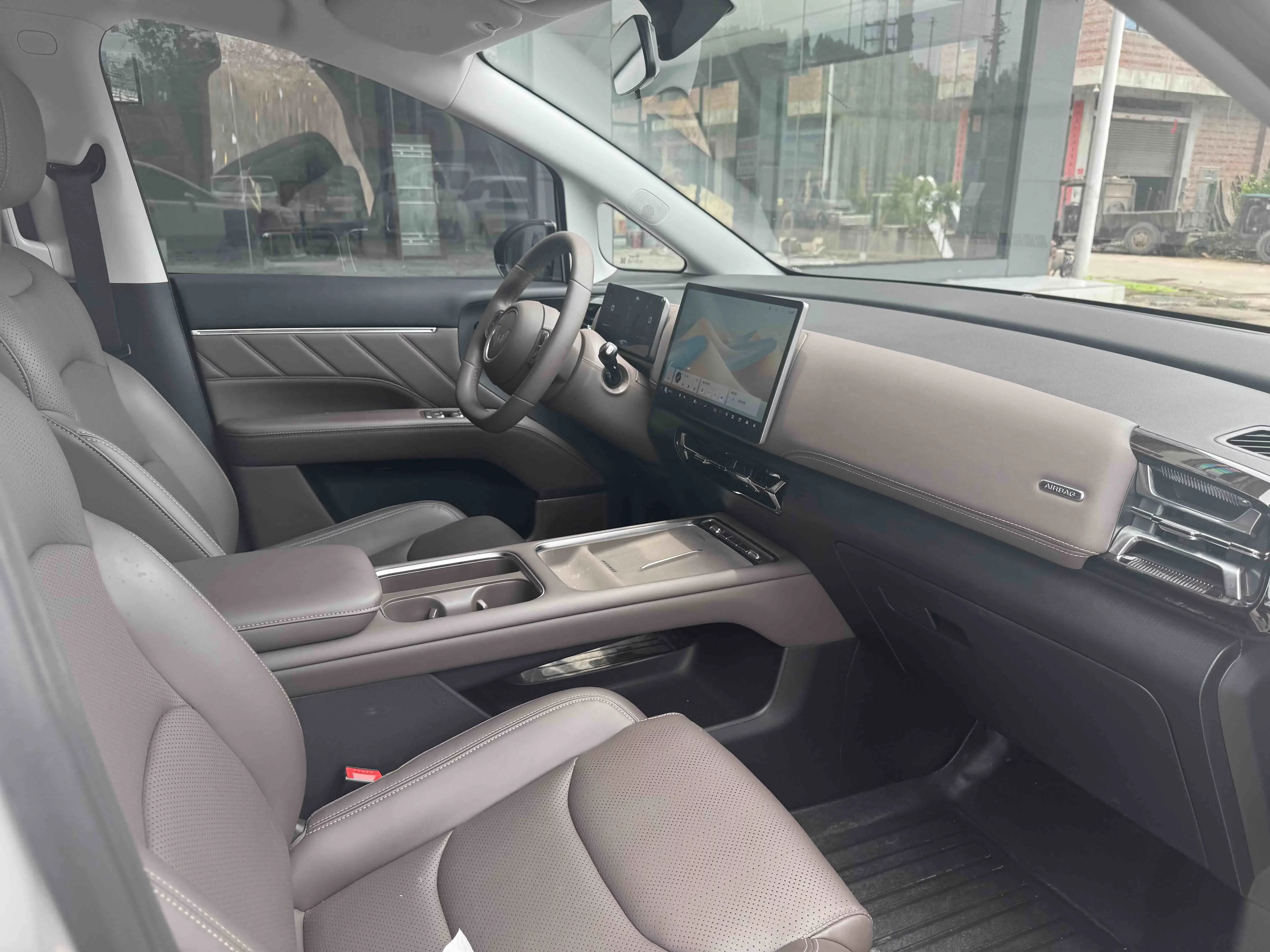 Wuling Starlight 730 PHEV