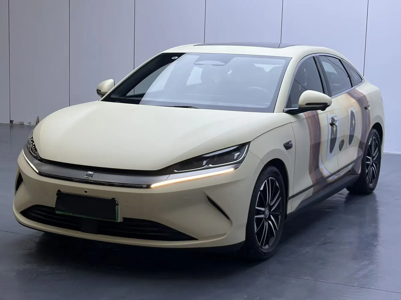 BYD Qin L EV