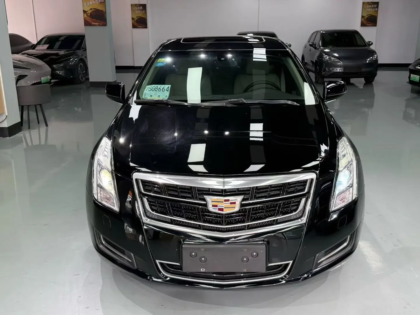 Cadillac XTS  из Китая