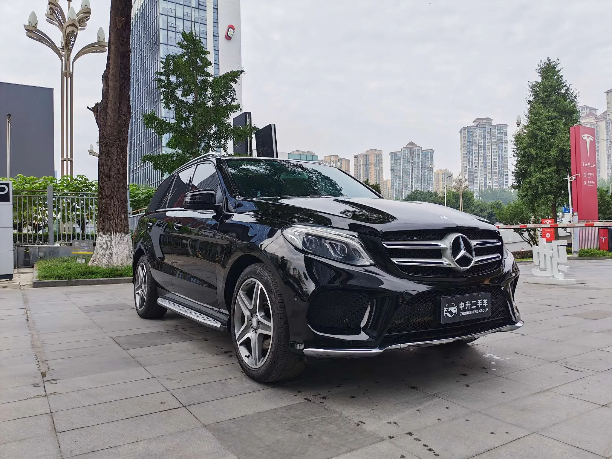 Mercedes-Benz GLE (Imported)