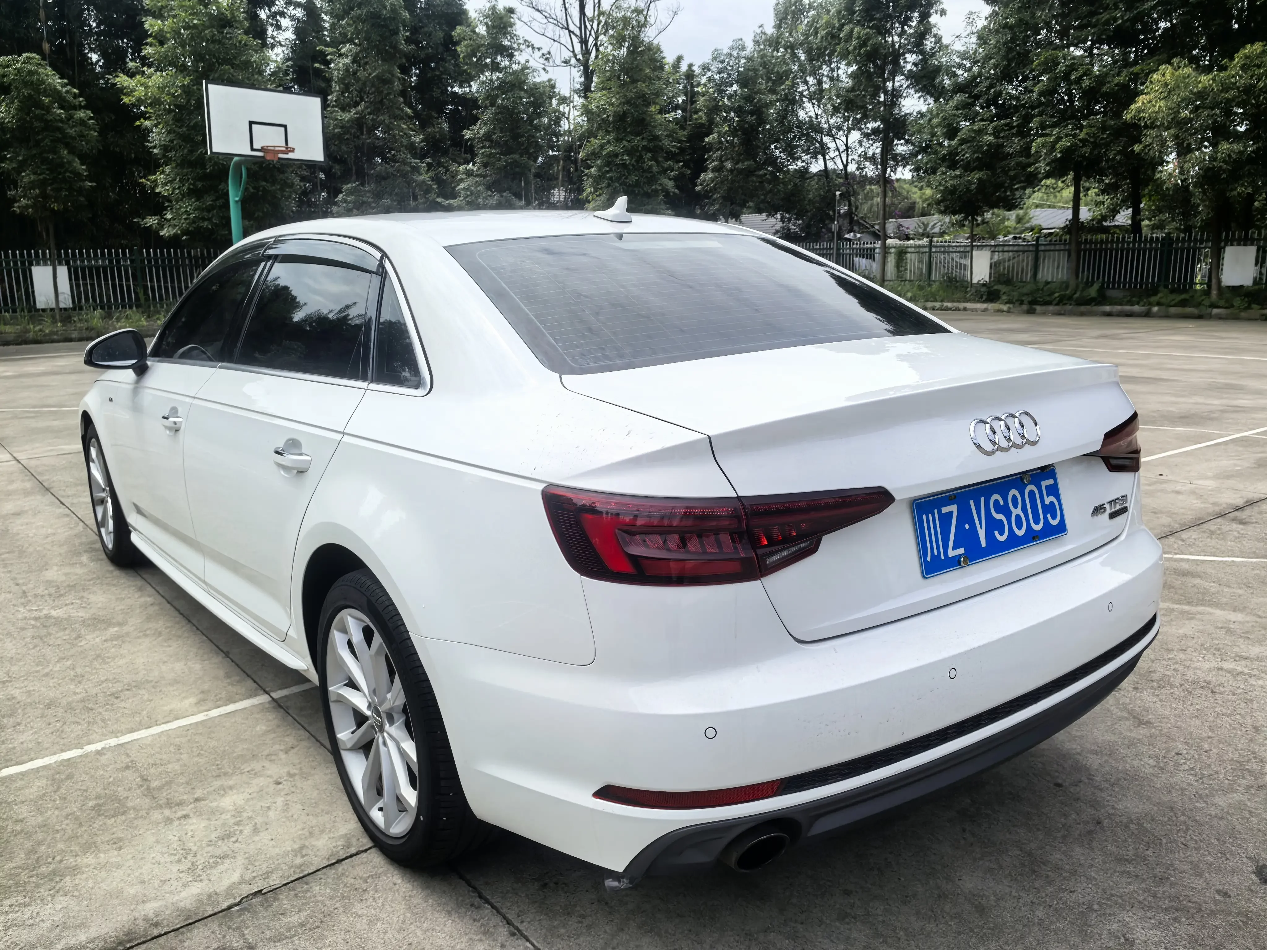Audi A4L