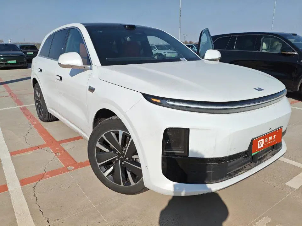 Li L6 (Ideal L6)  из Китая