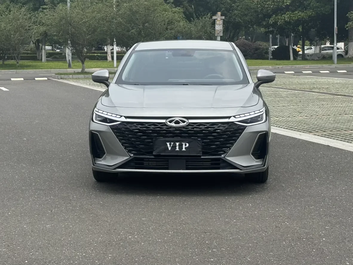 Chery Arrizo 8