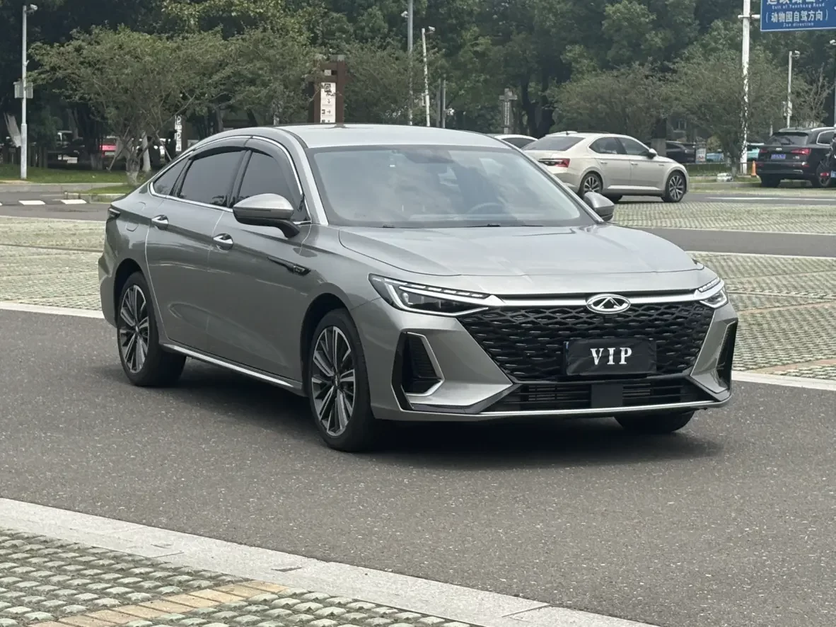 Chery Arrizo 8