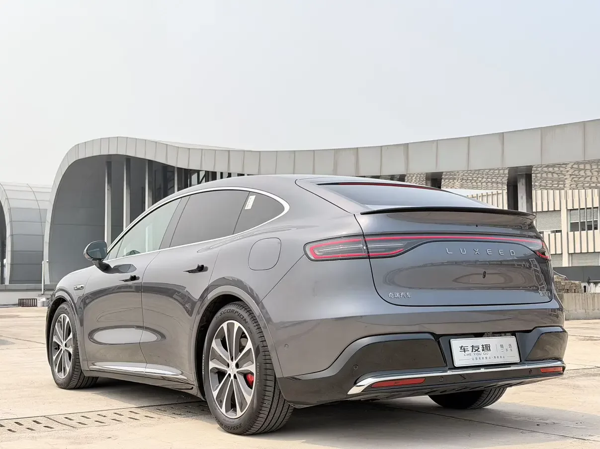 Luxeed Zhijie R7
