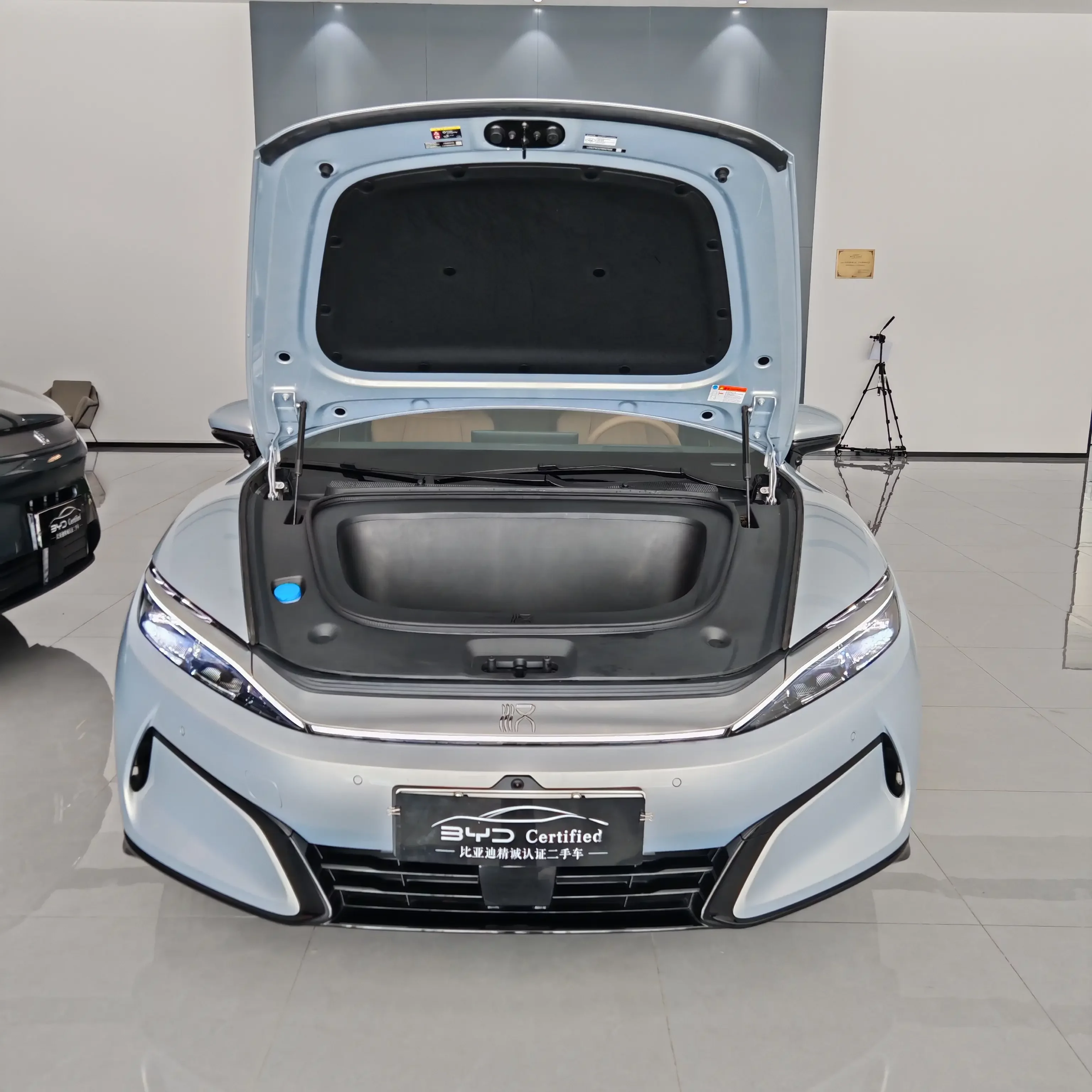 BYD Han L EV