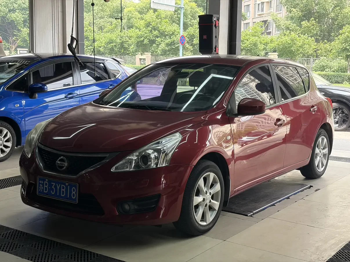 Nissan Tiida  из Китая