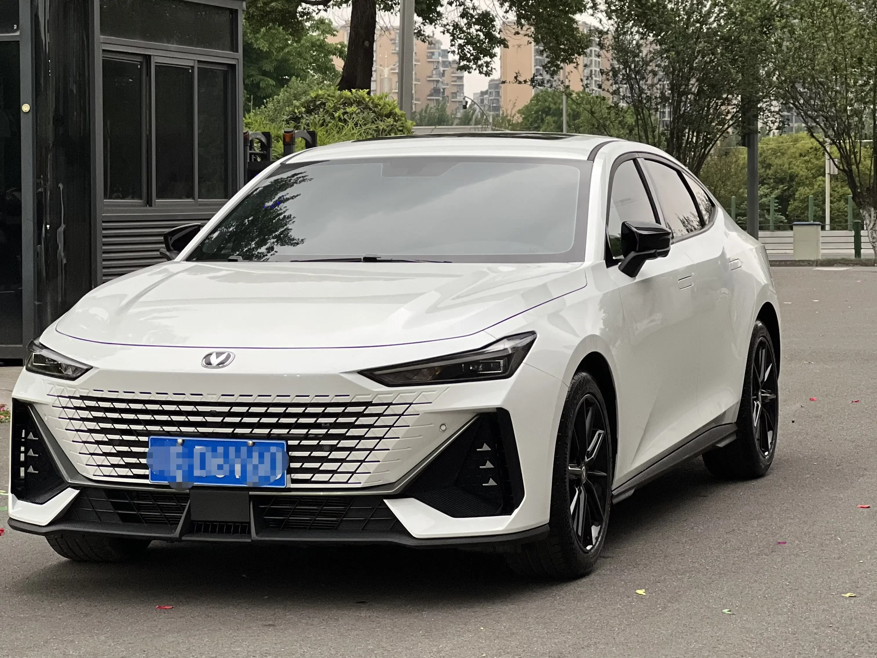 Changan UNI-V