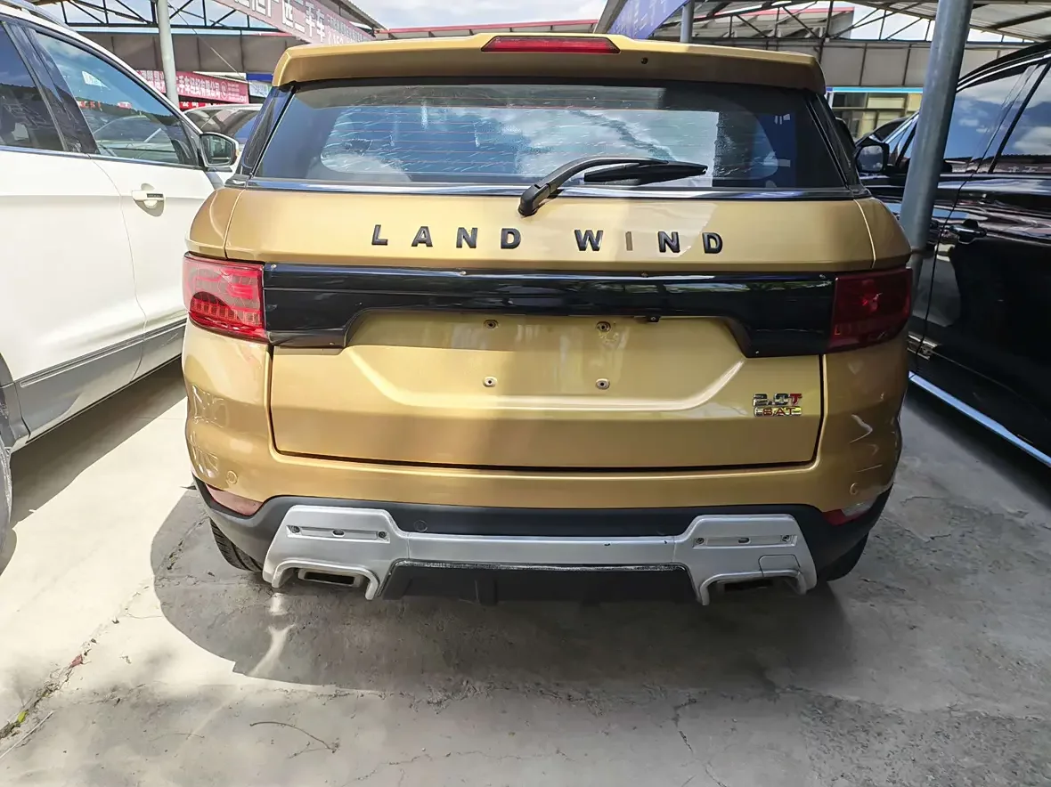Lu Feng Landwind X7