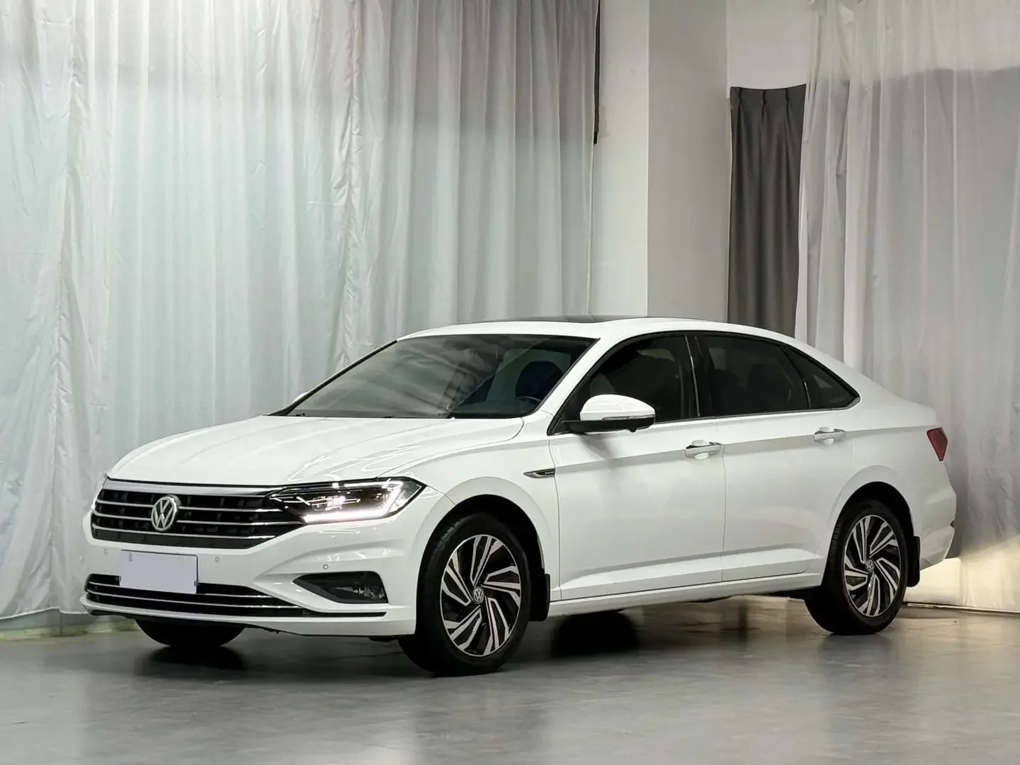 Volkswagen Sagitar