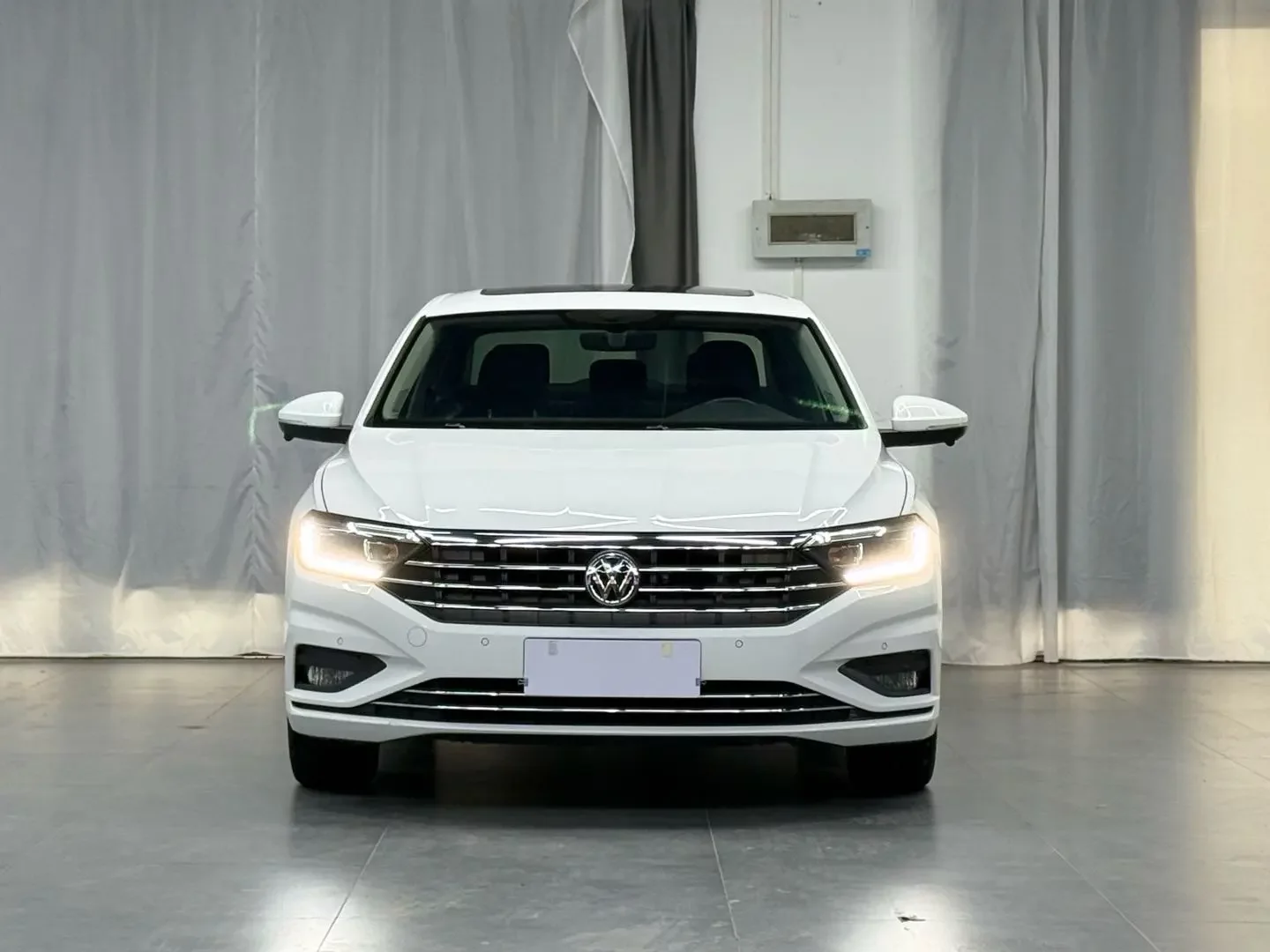 Volkswagen Sagitar