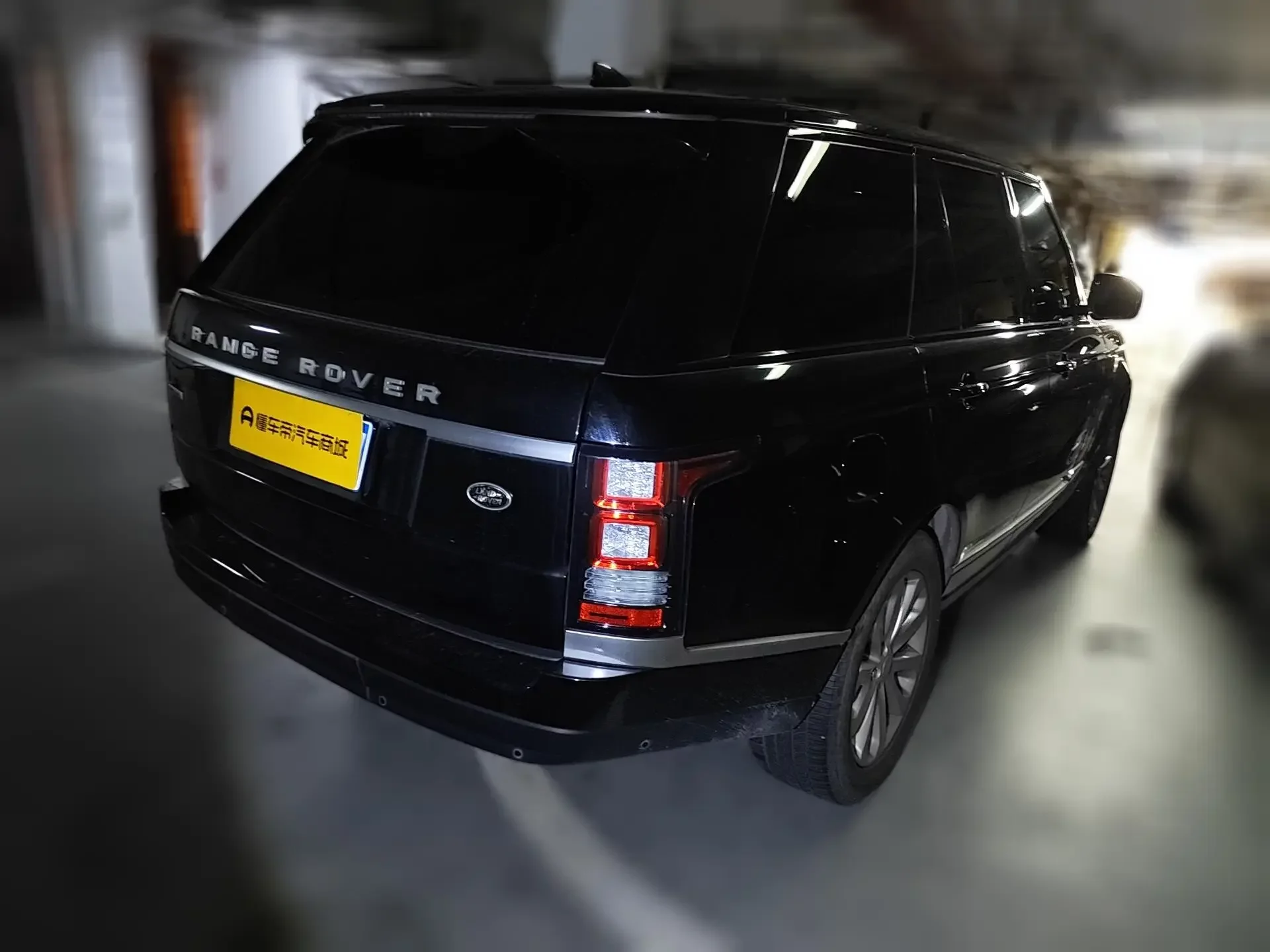 Land Rover range rover